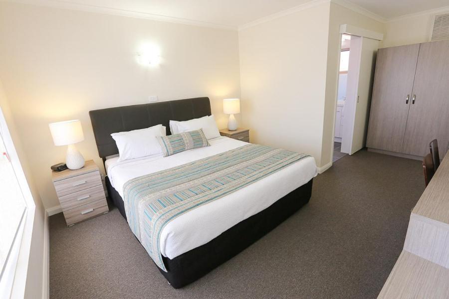 Seven Pines Motor Inn Mildura Rum bild
