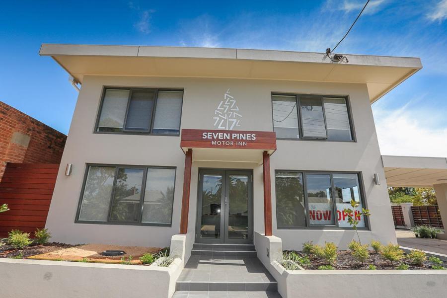 Seven Pines Motor Inn Mildura Exteriör bild