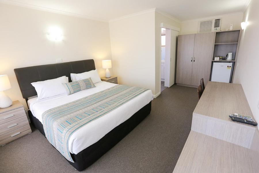 Seven Pines Motor Inn Mildura Rum bild